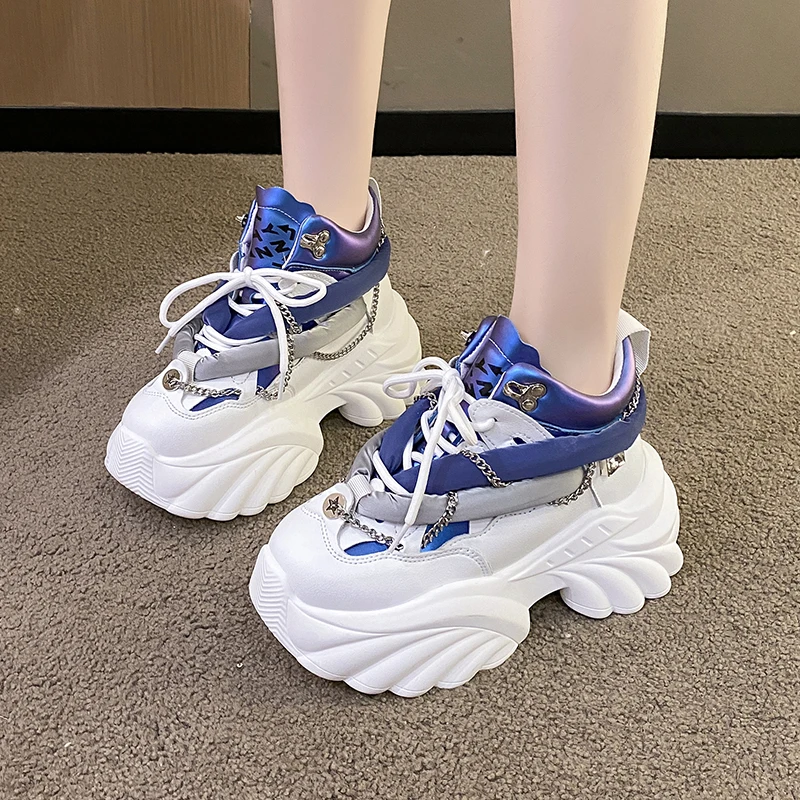 Belle scarpe da ginnastica da  - Outdoor Sports Shoes recensione e prezzo